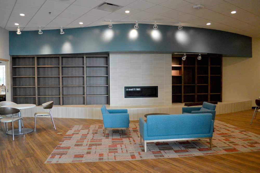 Image of Elkhart Health and aquatics Commons library